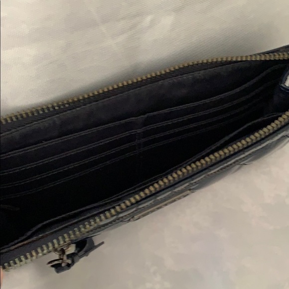 Coach Vintage Navy Patent Leather Wallet - Picture 4 of 5